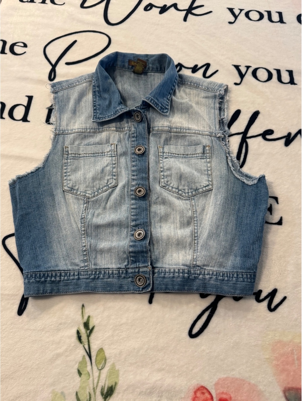 Coppey Key Women’s Denim Button-Up Vest Size XL
